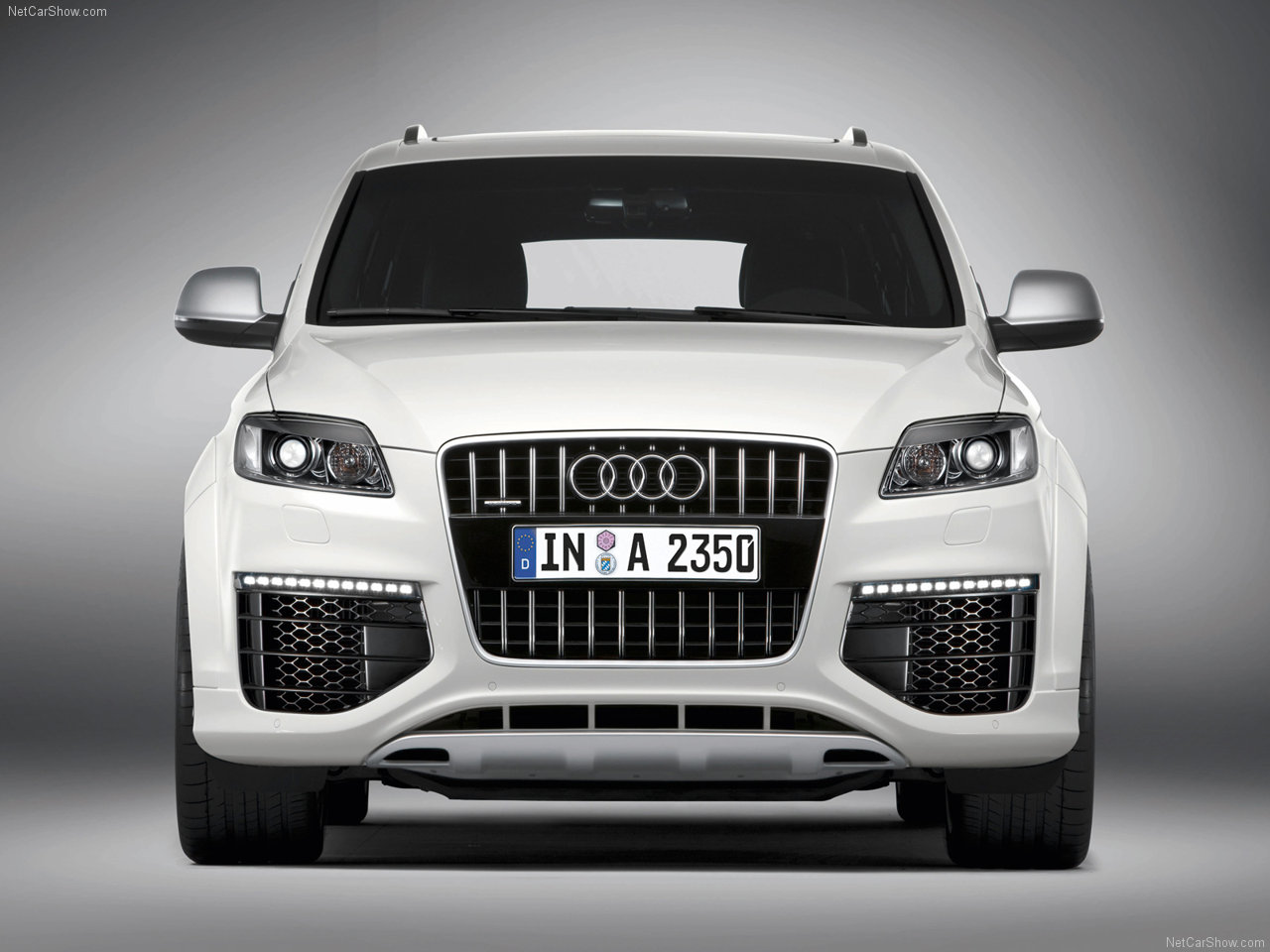 Audi Q7 V12 TDI front view